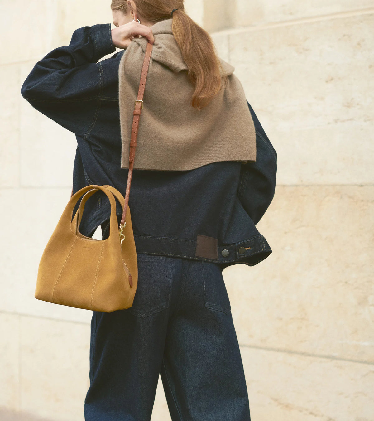 LE TANNEUR- Petit sac à main Juliette en cuir velours – Le Tanneur