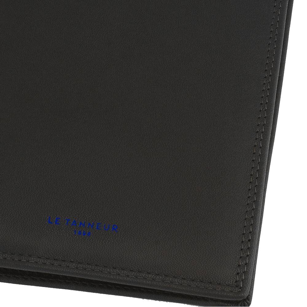 LE TANNEUR - Porte cartes vertical homme Martin en cuir lisse noir –