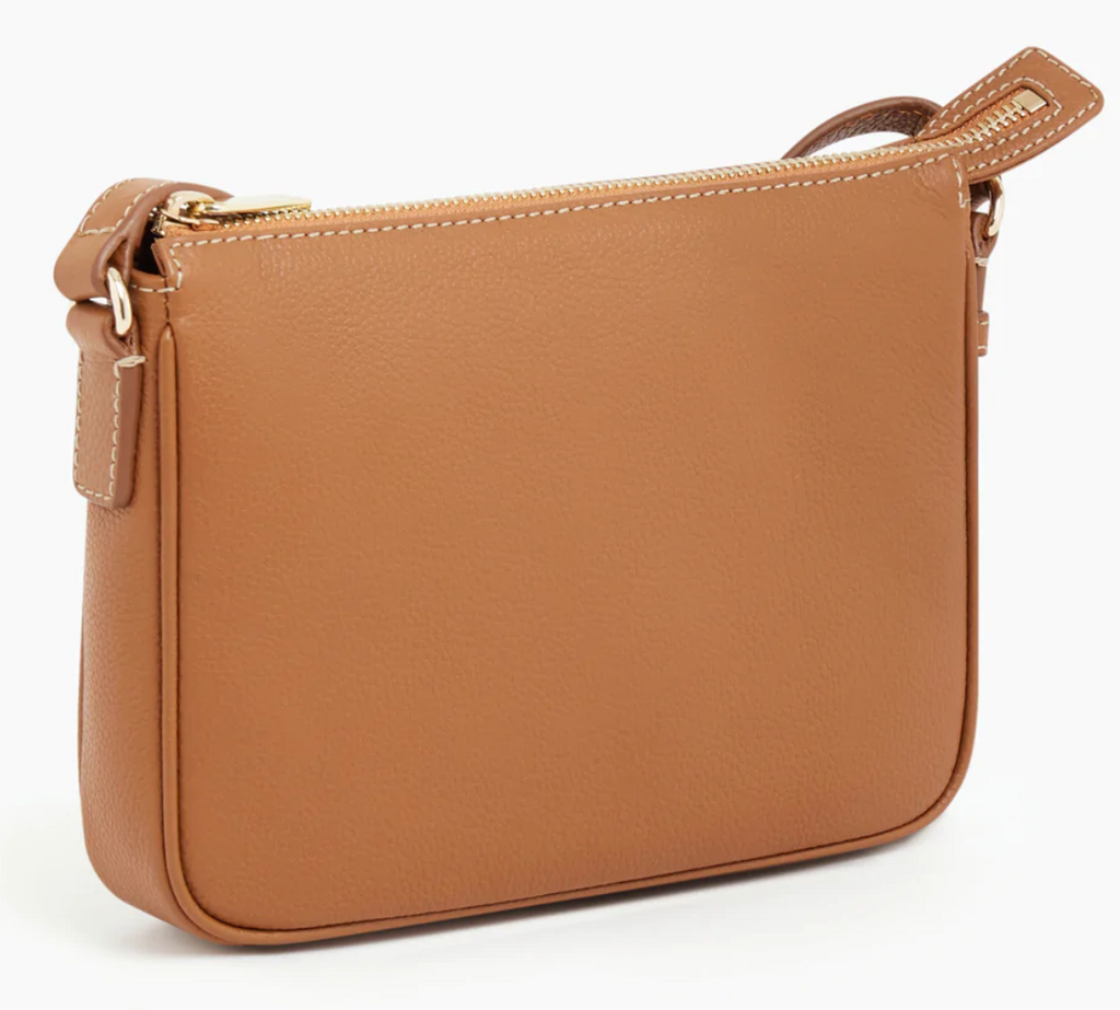 Petit sac bandoulière en cuir grainé Le Tanneur gamme Judith couleur marron Tan