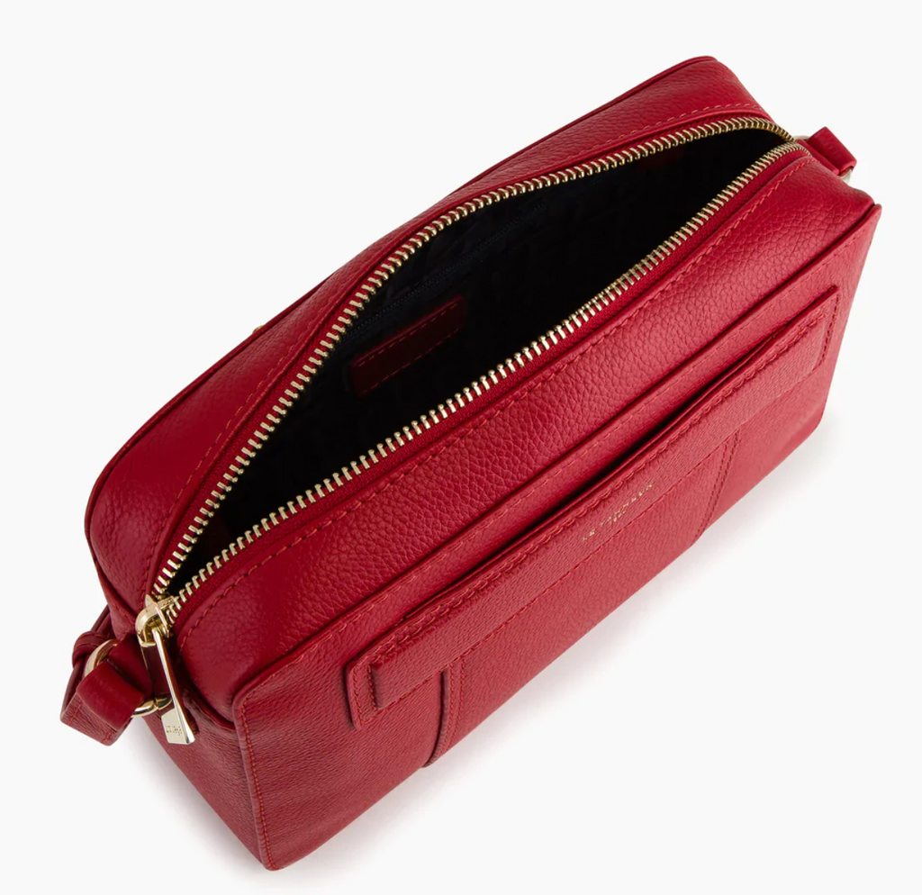 TJUD1110R05Sac bandoulière en cuir grainé Le Tanneur gamme Judith couleur rouge grenat