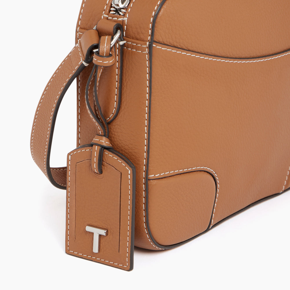 Sac bandoulière femme moyen modèle Romy en cuir grainé couleur Marron tan - LE TANNEUR