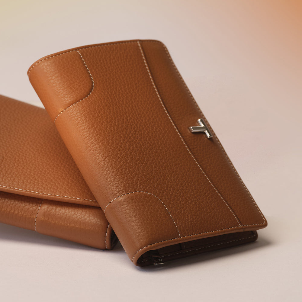 Portefeuille femme moyen modèle Romy en cuir grainé Marron tan - LE TANNEUR